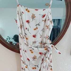 Very cute floral mini dress